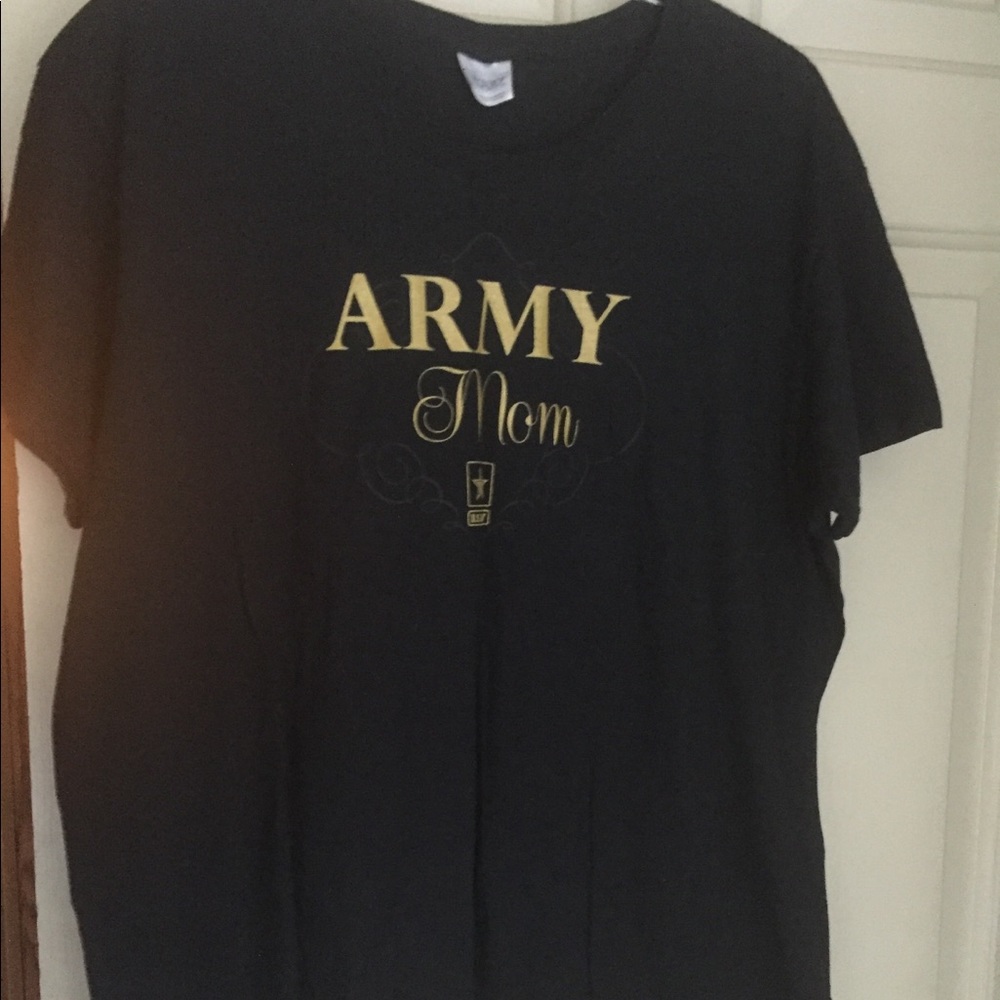 Army Mom T
